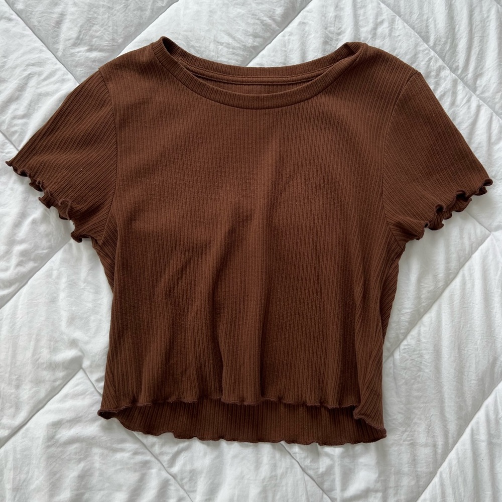 AEROPOSTALE CROPPED LETTUCE TRIM RIBBED TEE